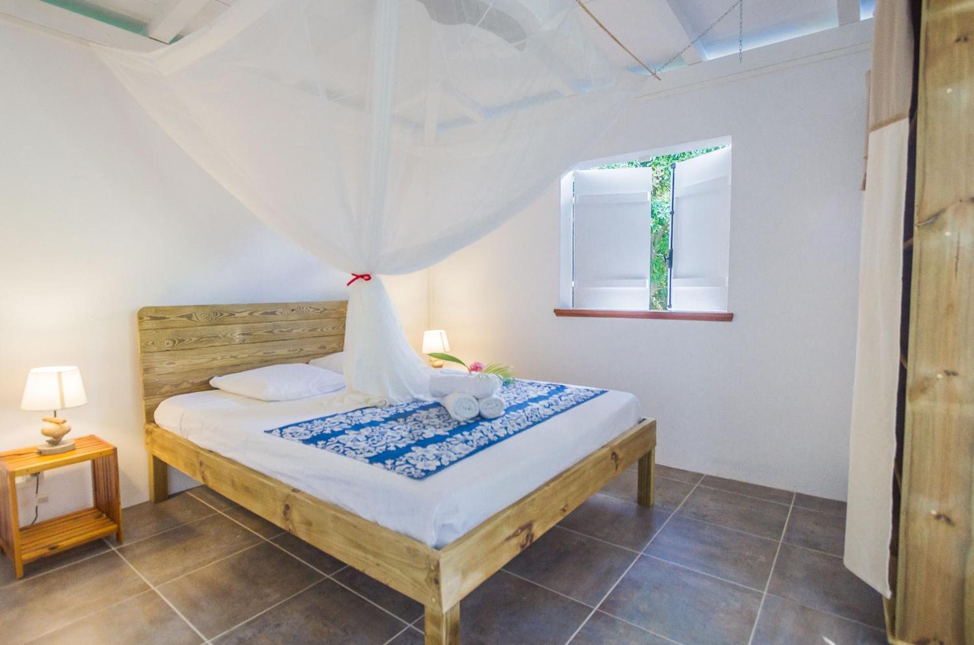 Ecolodges Karet デエエ エクステリア 写真